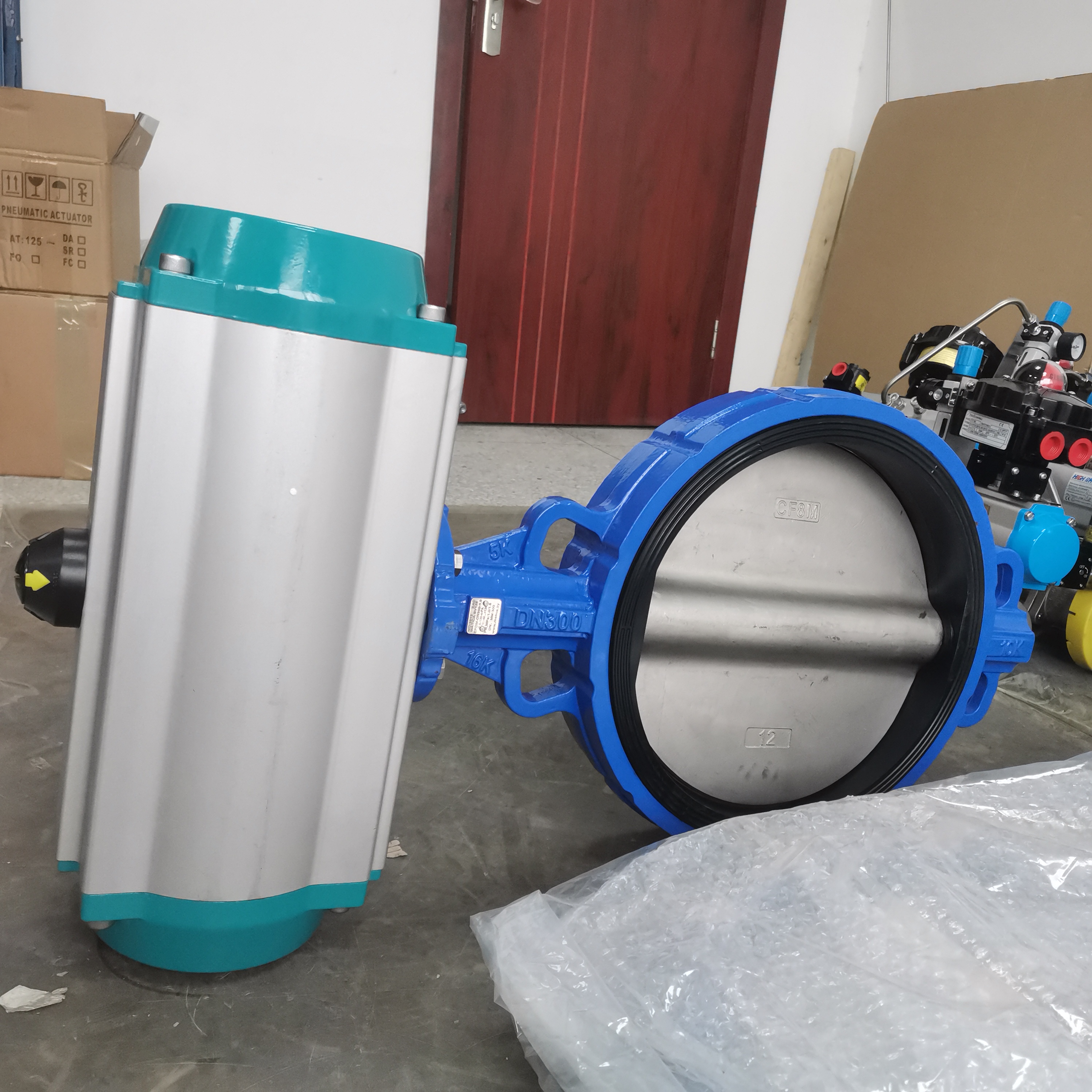 9. pneumatic wafer butterfly valve w B+F Induction switch DN300(3) -G0005